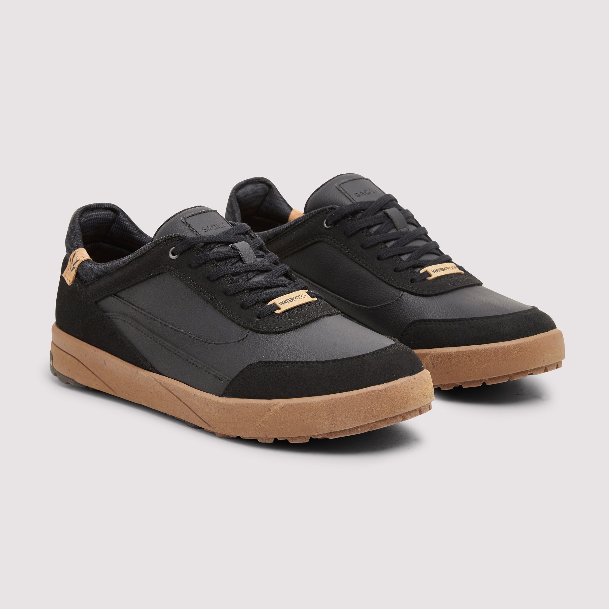 Quito Waterproof M Black