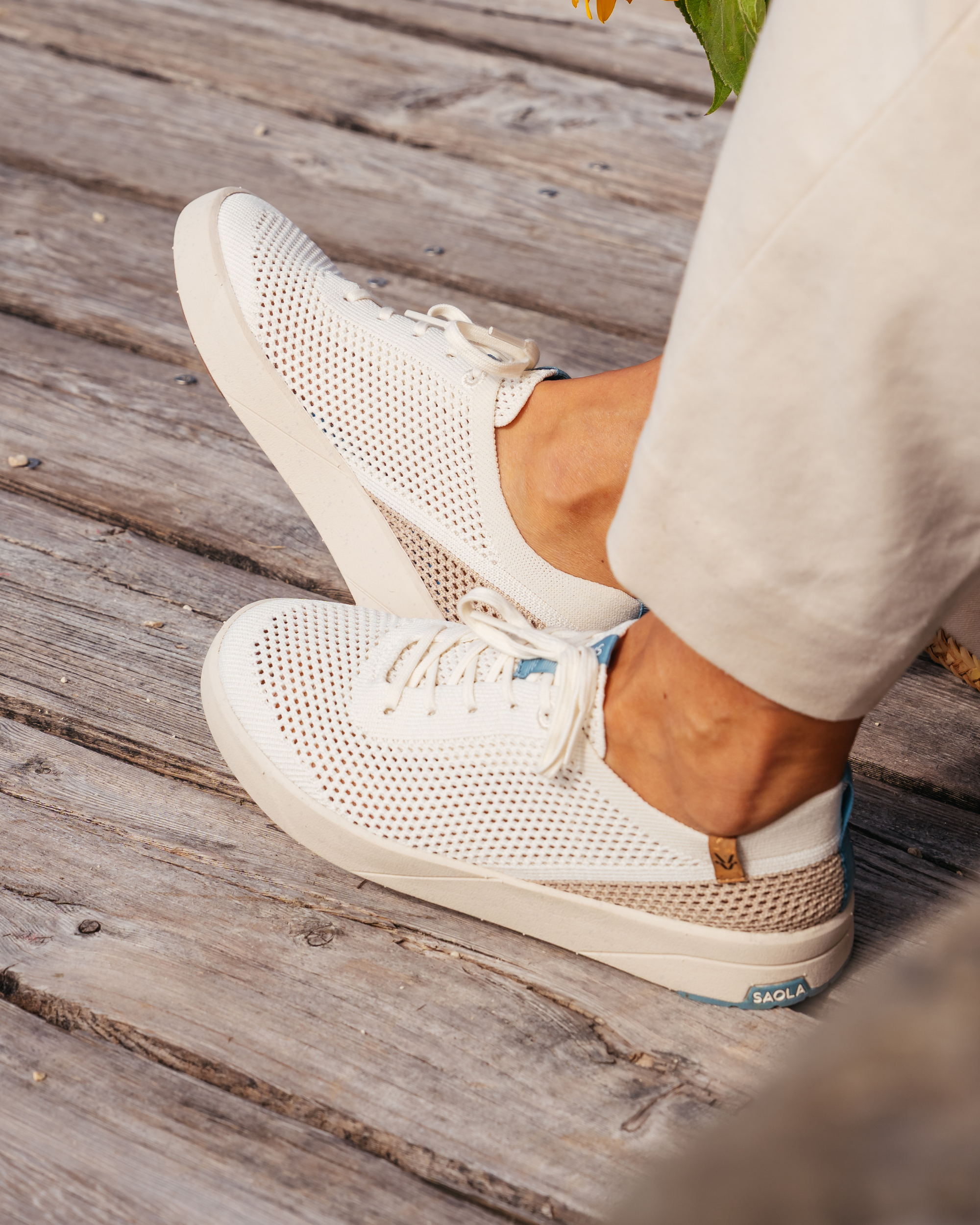 Ezo W White Cashew - SAOLA EUROPE © 2024