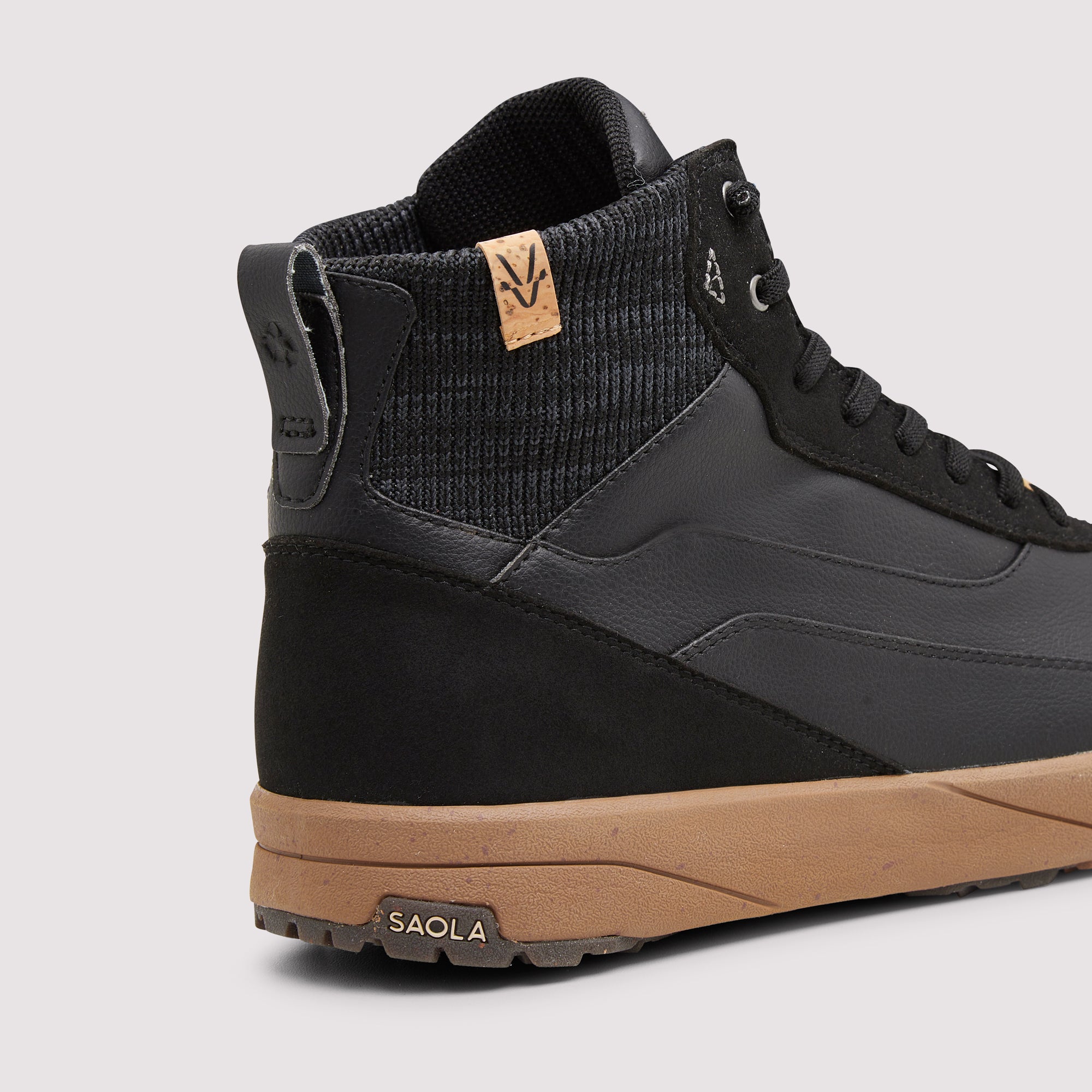 Quito Mid Waterproof M Black